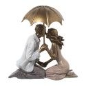 Figura Resina Pareja Arrodillada C/paraguas 17x8x13cm